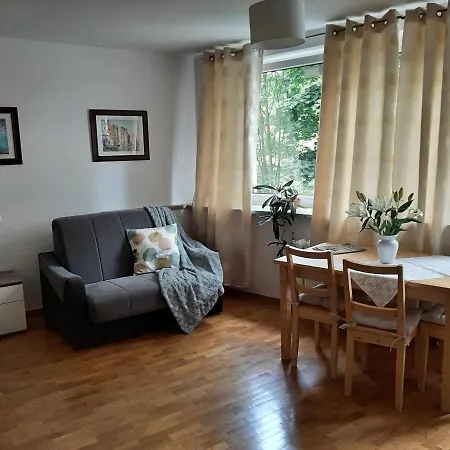APART- salon z aneksem kuchenym, 2 sypialnie, łazienka-3